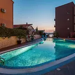 Luxury Black&white With Pool Trogir