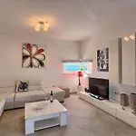 Lejlighed Luxury Black&white With Pool Trogir