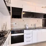 Lejlighed Luxury Black&white With Pool *