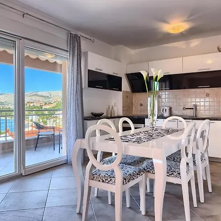 Luxury Black&white With Pool *