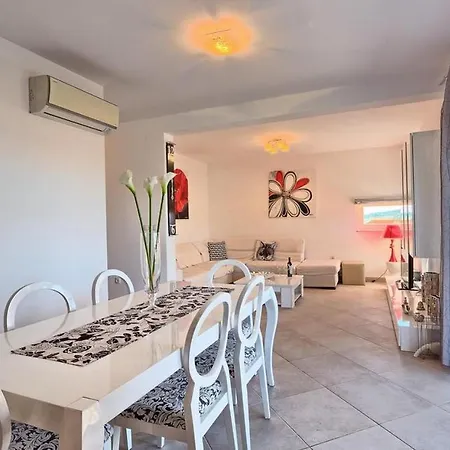 Luxury Black&white With Pool * Trogir