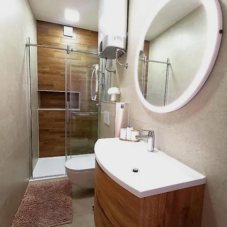 Luxury Black&white With Pool 아파트