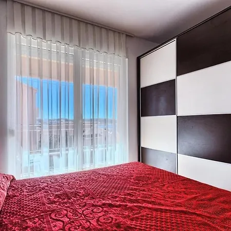 Luxury Black&white With Pool Апартаменти *